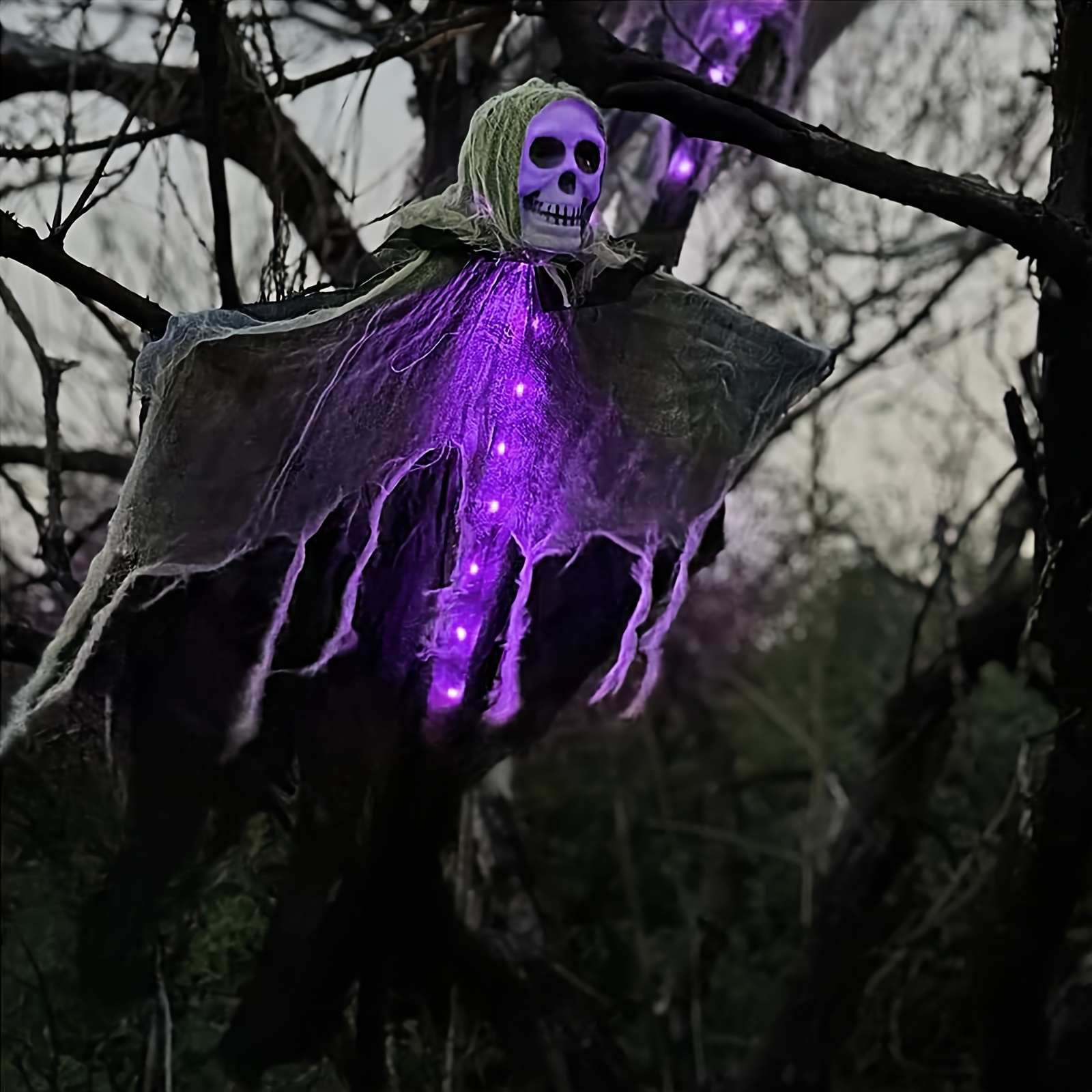 Glowing Scary Ghost Halloween  - Outdoor Lighting On Trees ulasan dan harga