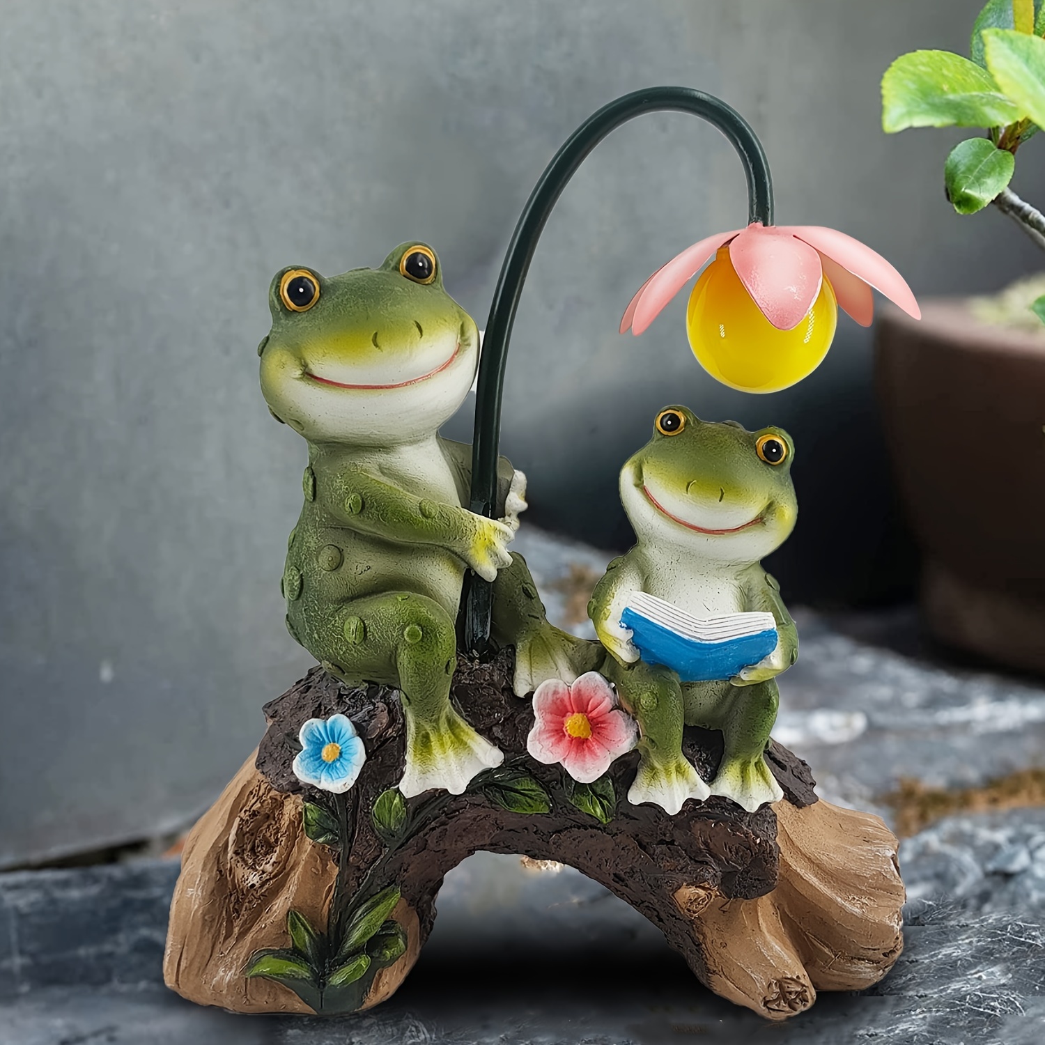 Solar Statue Garden Light Outd - Outdoor Lighting On Trees ulasan dan harga